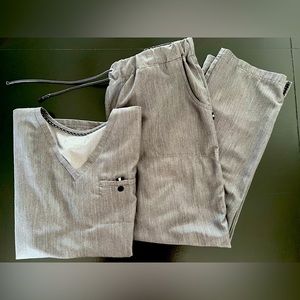 Beyond Scrubs Set (like KOI)